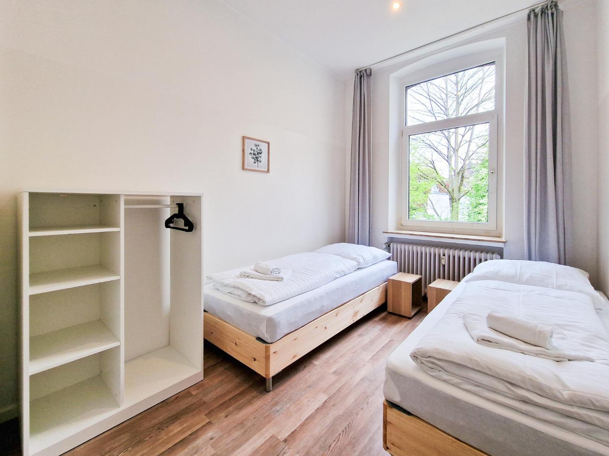 Raj Living - 1 Or 3 Room Apartments - 20 Min Messe Dus And Old Town Dus Düsseldorf Dış mekan fotoğraf